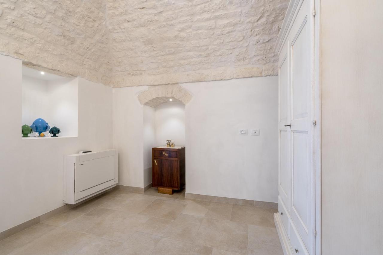 Suite La Scala Del Borgo Cisternino Exterior foto